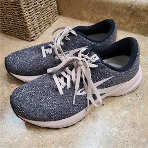 Brooks Launch 7 Womens Running Shoes Size 7 Gray Pink
